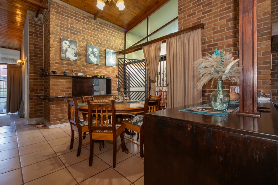 3 Bedroom Property for Sale in Wilgenhof Free State